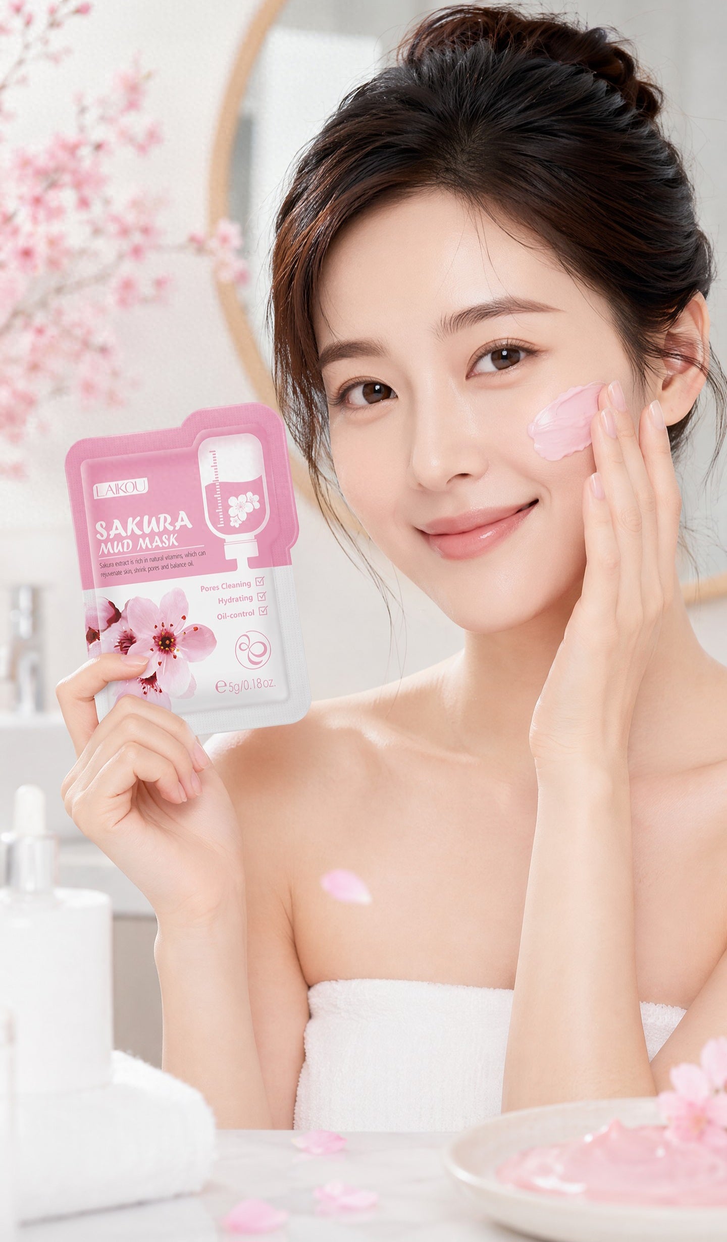 Lycome Sakura Mask Mud 5g Single Pack.